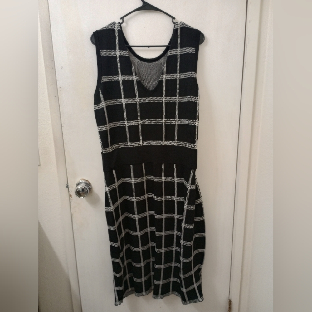 Elegant Black and White Checkered Dress